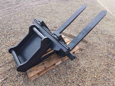 Pallet forks for excavator S-70