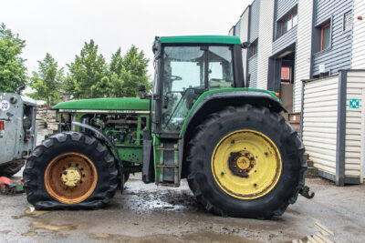 John Deere 6910 S osad