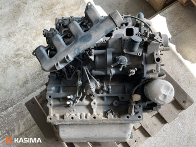 Kubota V2203 engine for parts