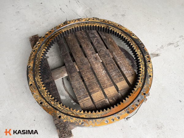 used Komatsu slewing ring