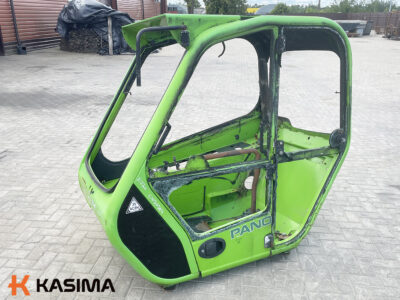 Merlo 32.6 vadītāja kabīne