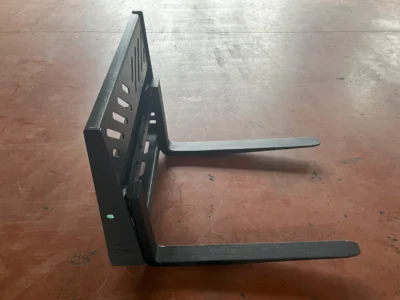 Pallet forks for AVANT 1500 kg.