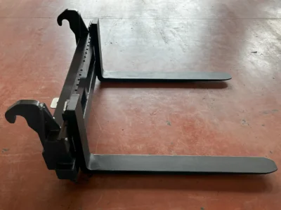 MERLO pallet forks 4000 kg.