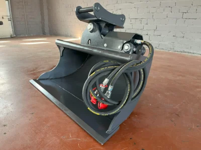 Hydraulic tilting bucket S-30