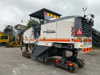 Asphalt milling machine Wirtgen W200i