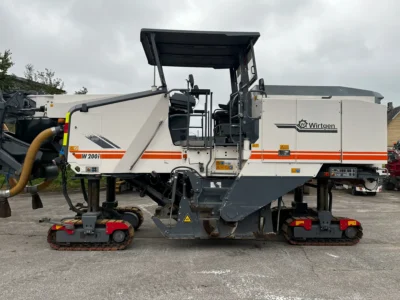 Asphalt milling machine Wirtgen W200i
