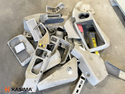 Консоли и панели кабины Case IH