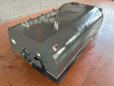 Sweeper bucket Wolverine 84