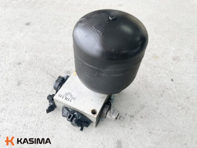 Volvo EW230C relief valve with accumulator