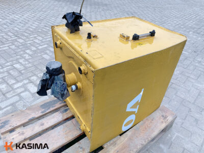 Volvo EW230C hydraulic tank