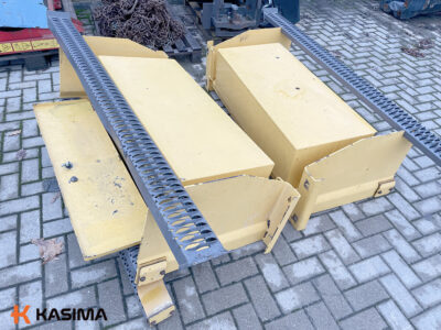 Volvo EW230C cabin steps