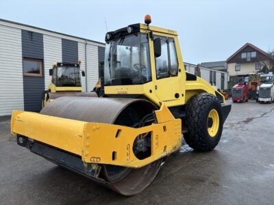 Bomag BW 213 D-4