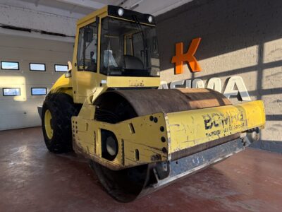BOMAG BW211 D-4