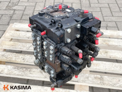 Главный гидравлический распределитель JCB