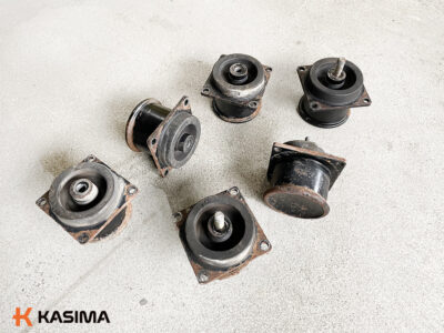 JCB guminis kabinos tvirtinimas