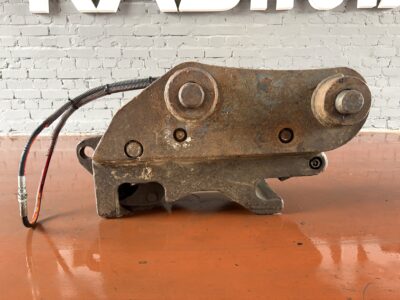 JCB JS130W hidraulinė greita jungtis