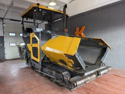 Асфальтоукладчик Volvo P6820C