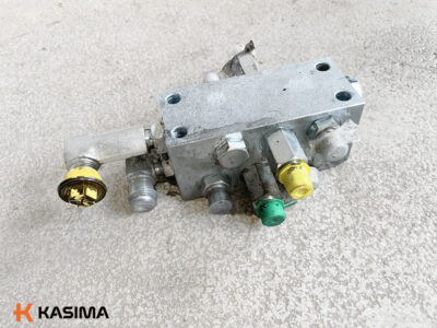 Bobcat E85 distributor valve