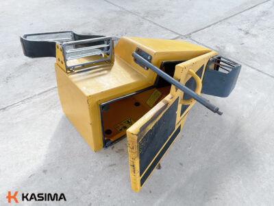 Левый брызговик/ящик для инструментов Moxy MT31