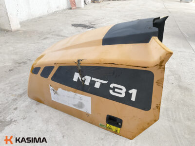 Капот двигателя Moxy MT31