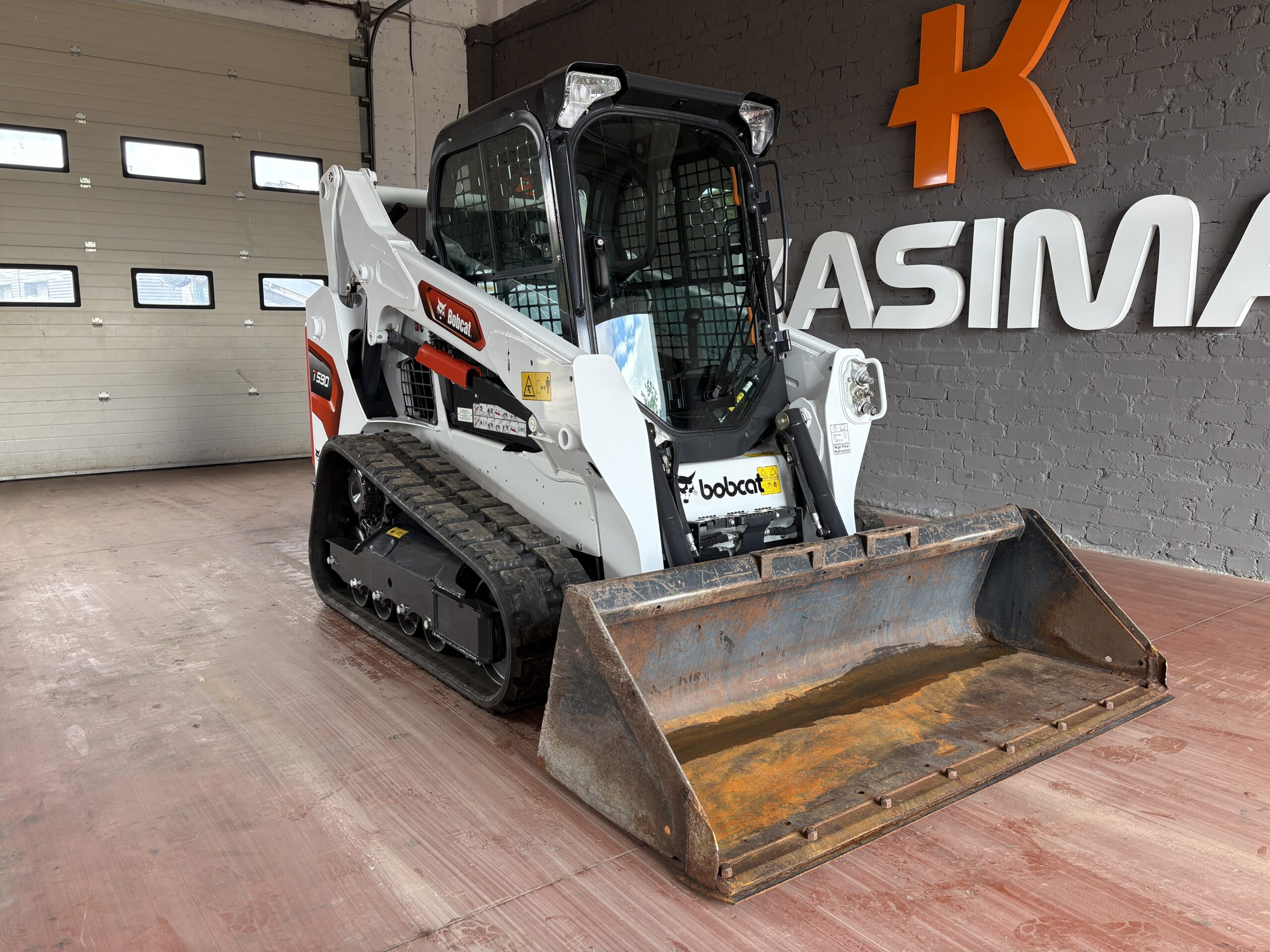 Bobcat T590