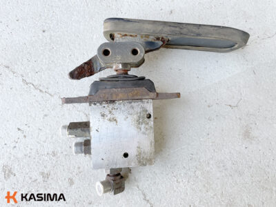 Komatsu travel pilot valve