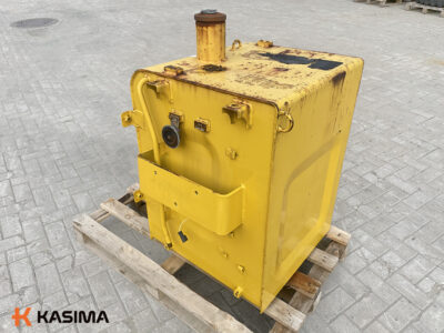 Komatsu PW160 fuel tank