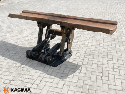Komatsu Front Dozer Blade Complete with Cylinders
