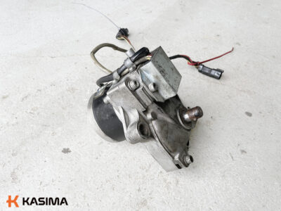 Komatsu akseleratoriaus variklis