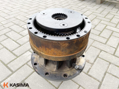 Поворотный редуктор Daewoo DH130-2