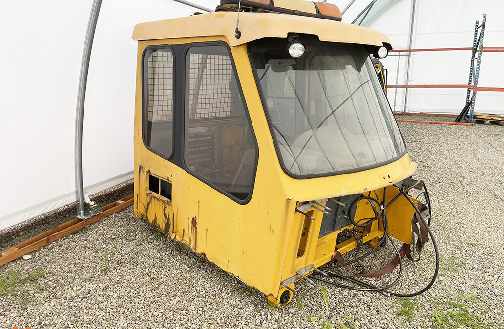 Moxy MT31 cabin