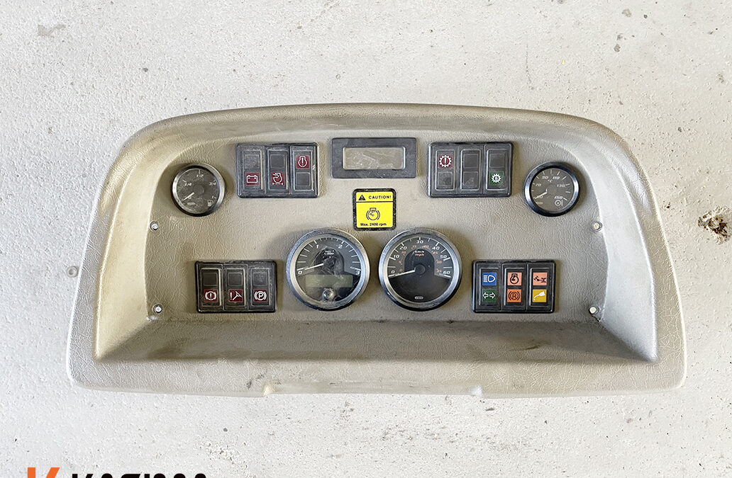 Moxy MT31 instrument panel
